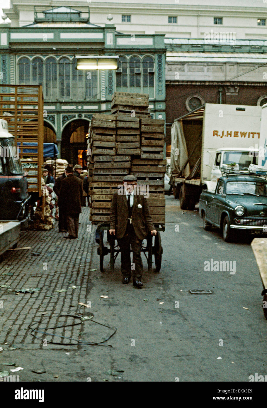 L'ancien marché couvert de Covent Garden London 1973 Banque D'Images