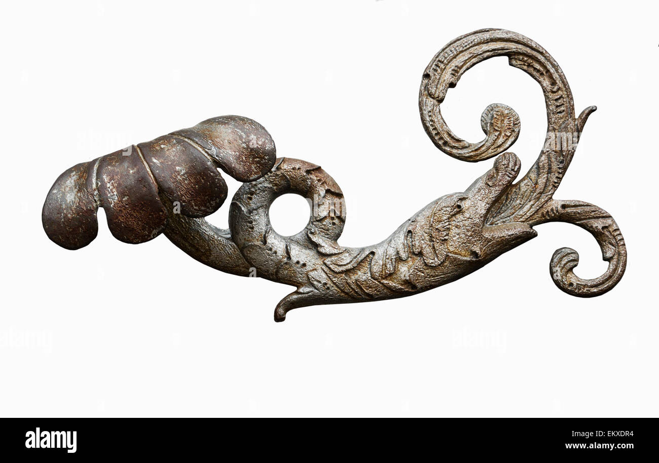 Détail d'une porte en fer avec la poignée, isolé sur fond blanc Banque D'Images