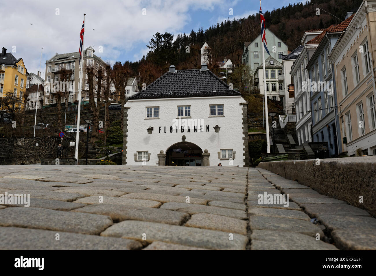 Entrée du Fløyen tramway, qui vous amène vers le point de vue Fløyen surplombant la ville et le port, de Bergen, Norvège. Banque D'Images