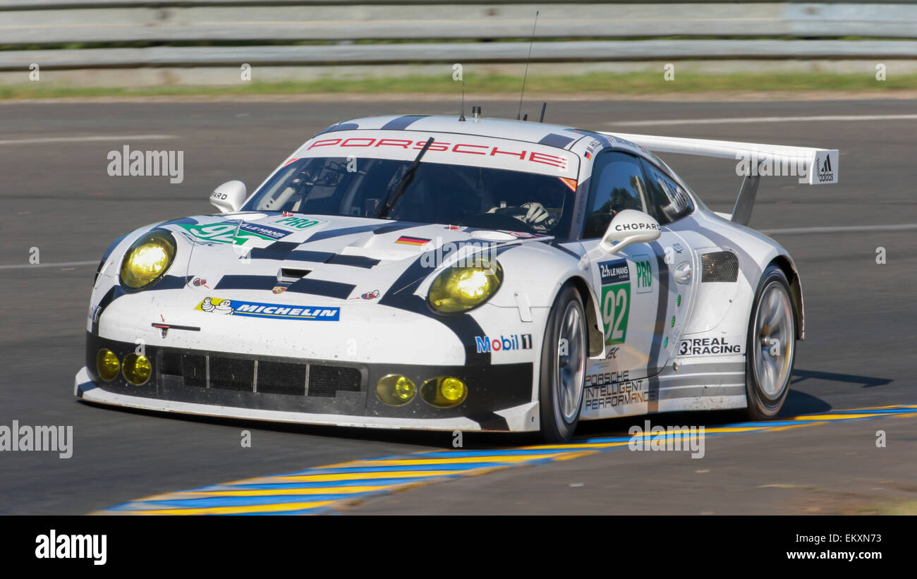 LE MANS, FRANCE - 12 juin 2014 : Porsche 911 RSR (# 92 , LM GTE PRO) de l'équipe Manthey équipe Porsche AG (Allemagne) Banque D'Images