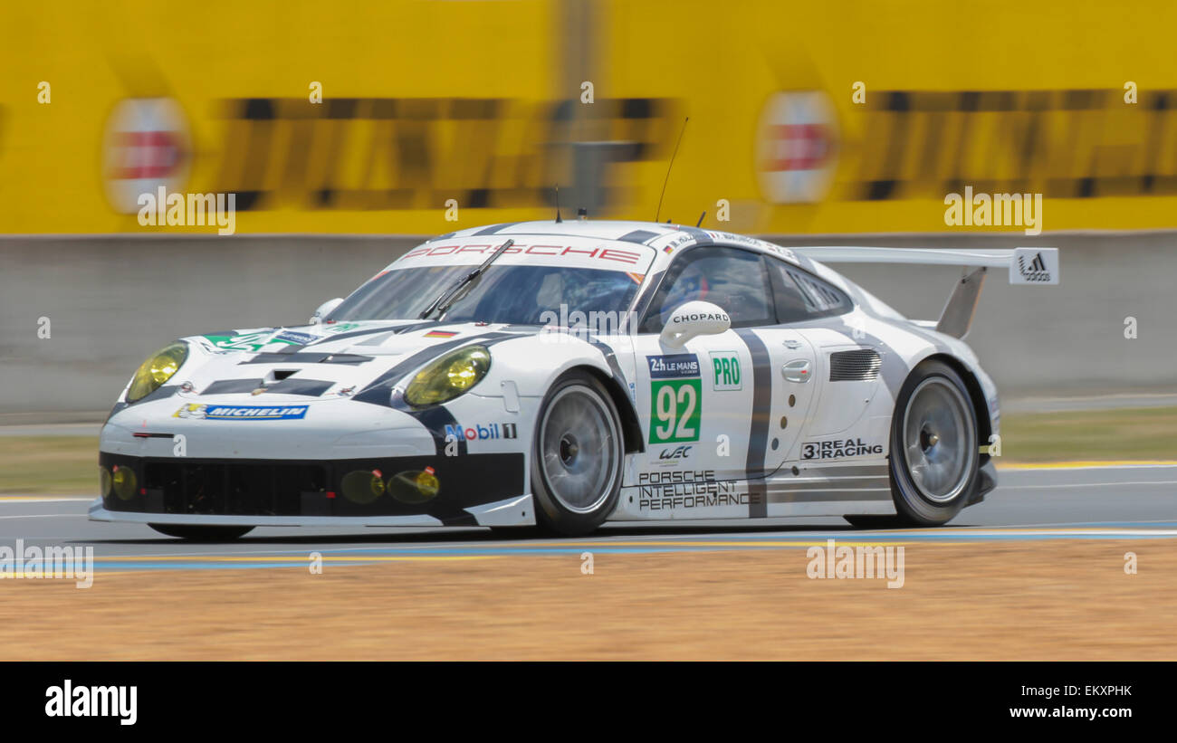 LE MANS, FRANCE - 14 juin 2014 : Porsche 911 RSR (# 92 , LM GTE PRO) de l'équipe Manthey équipe Porsche AG (Allemagne) Banque D'Images