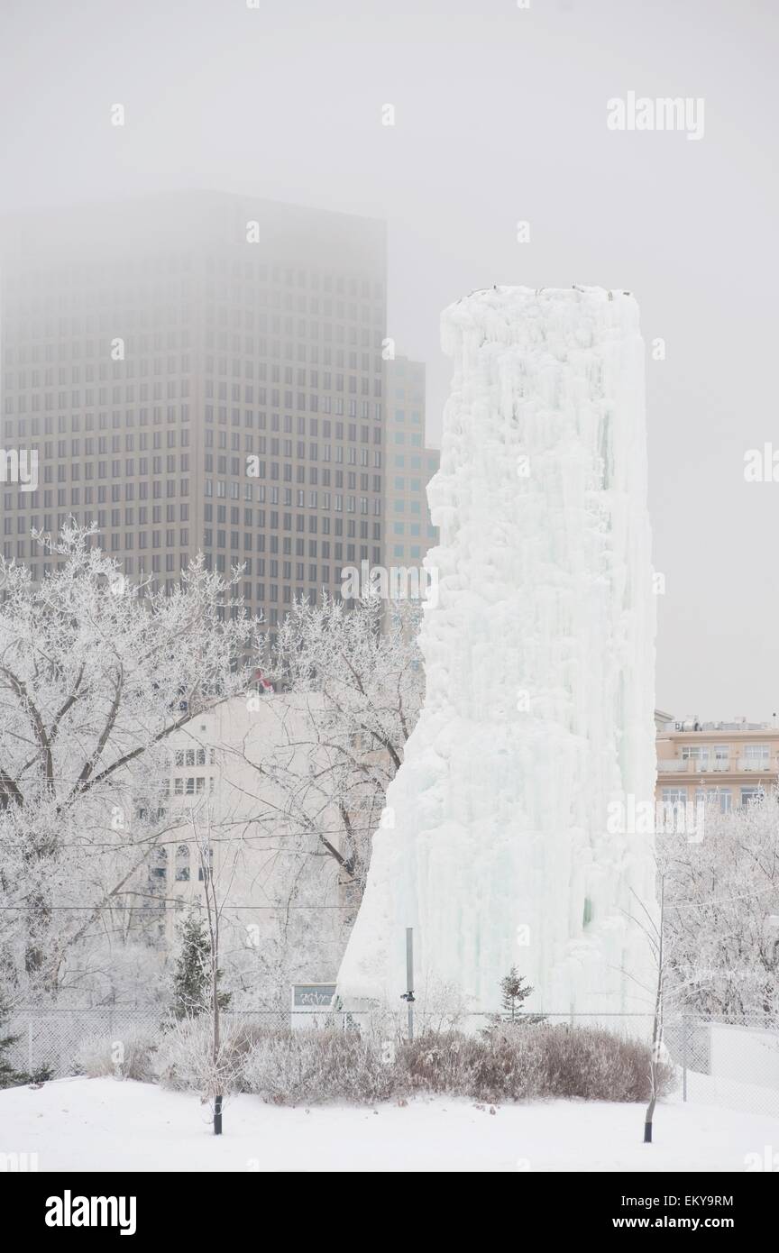 Winnipeg, Manitoba, Canada ; immeubles de grande hauteur dans l'hiver Banque D'Images