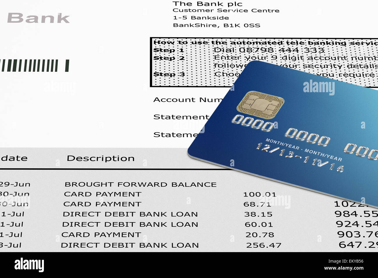 Les cartes de crédit sur le relevé bancaire Banque D'Images
