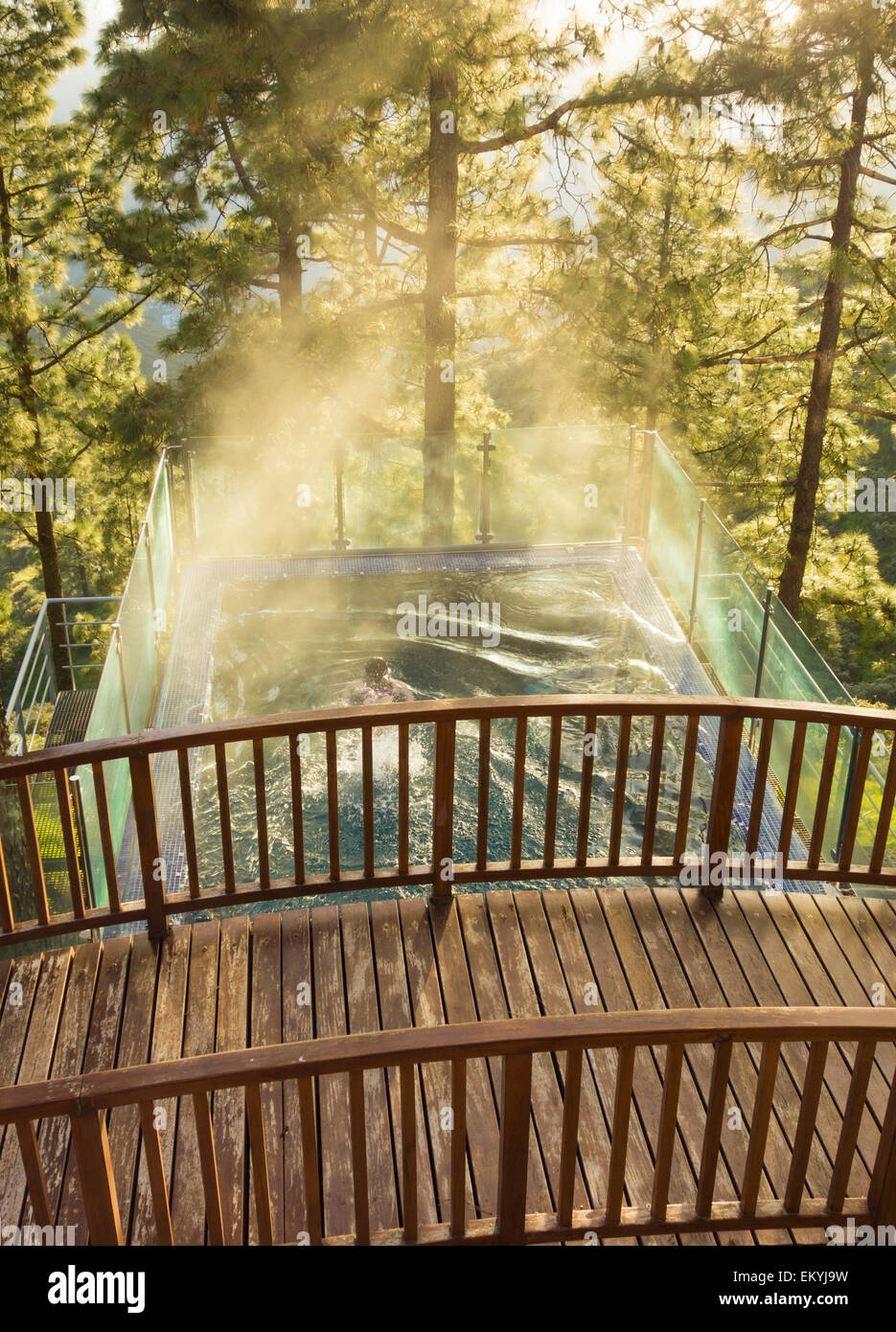 Une piscine extérieure de l'Hôtel Parador de Cruz de Tejeda dans les montagnes de Gran Canaria, Îles Canaries, Espagne Banque D'Images