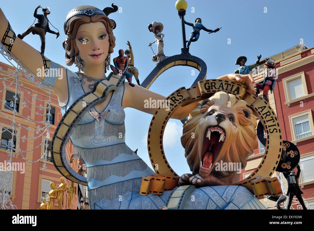 Falla chiffres papier mâché, Fallas festival, Valencia, Espagne Banque D'Images