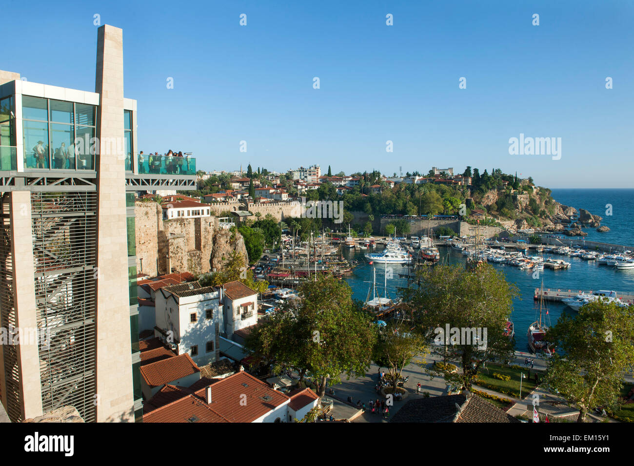 Türkei, Antalya, Altstadt, Aufzug dans den Hafen Banque D'Images
