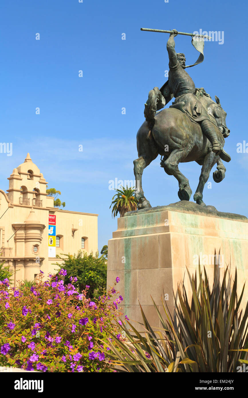 Une statue équestre au Musée de l'homme à Balboa Park, San Diego, Californie, États-Unis d'Amérique Banque D'Images