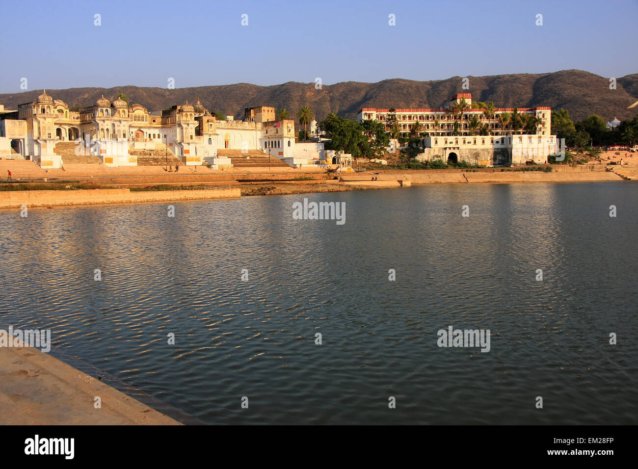 Lac Pushkar et temples, Rajasthan, Inde Banque D'Images