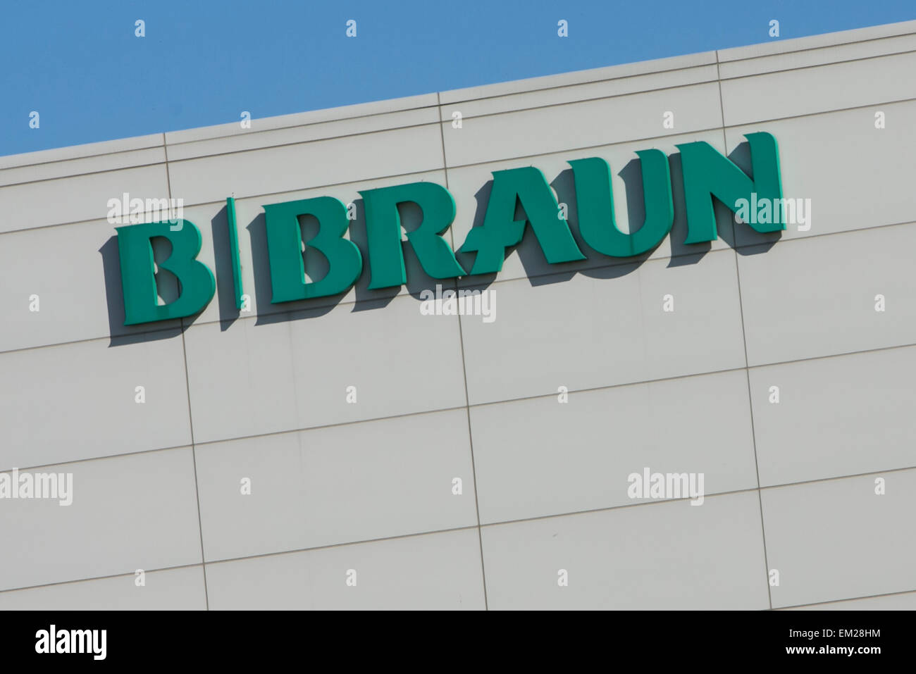Un logo affiche à l'extérieur d'un établissement exploité par B. Braun Medical Inc., à Allentown, Pennsylvanie. Banque D'Images