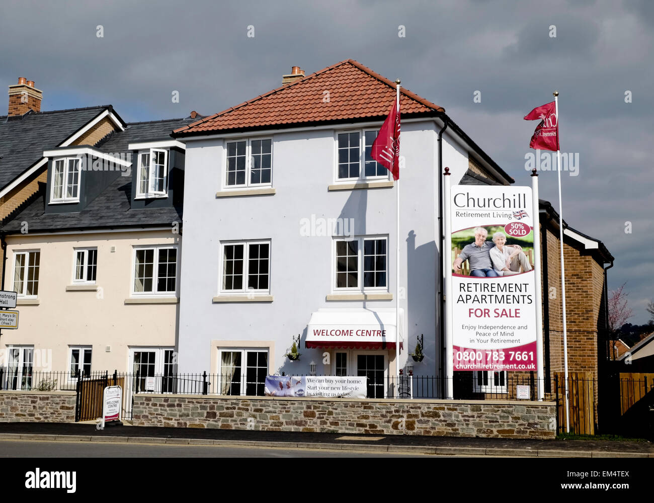 Poitiers est une petite ville dans le Gloucestershire Angleterre. d'accueil de nombreuses boutiques indépendantes. Retraite Churchill apartments. Banque D'Images