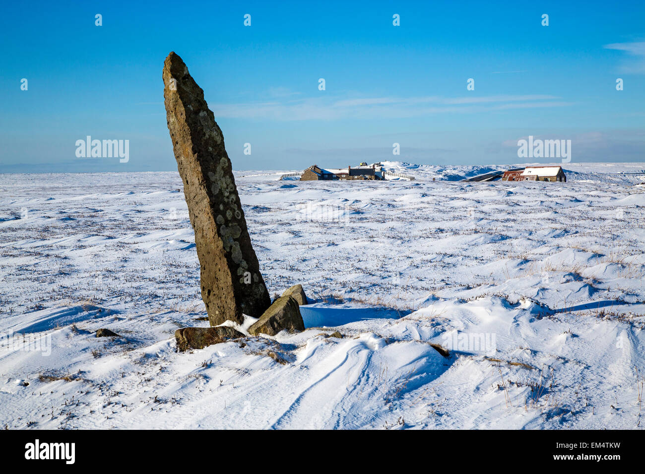 Standing Stone, Blakey Ridge, North York Moors National Park en hiver Banque D'Images