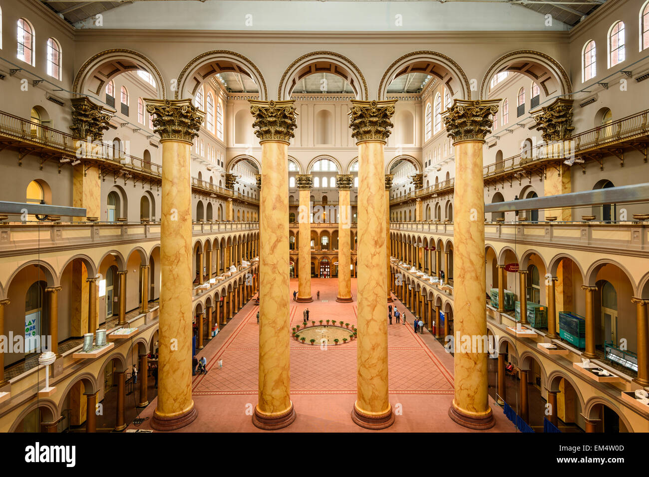Le grand hall de l'édifice National Museum de Washington DC. Banque D'Images