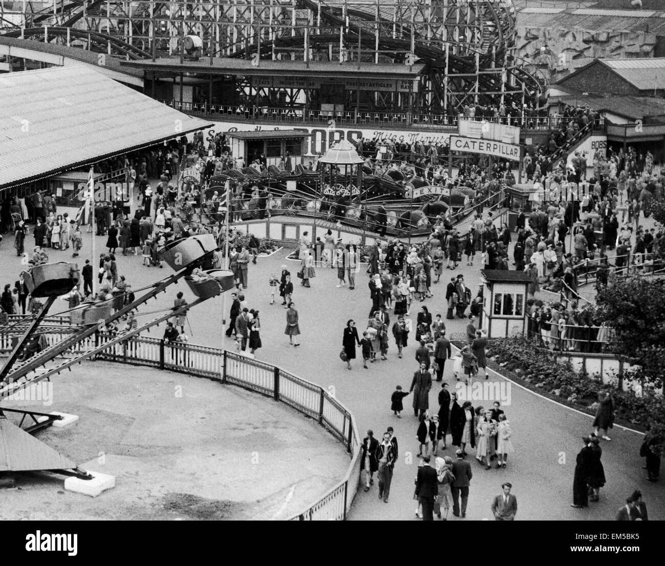 Belle Vue park fun fair à Manchester au cours de la maison de banque Août, Août 1949 Banque D'Images