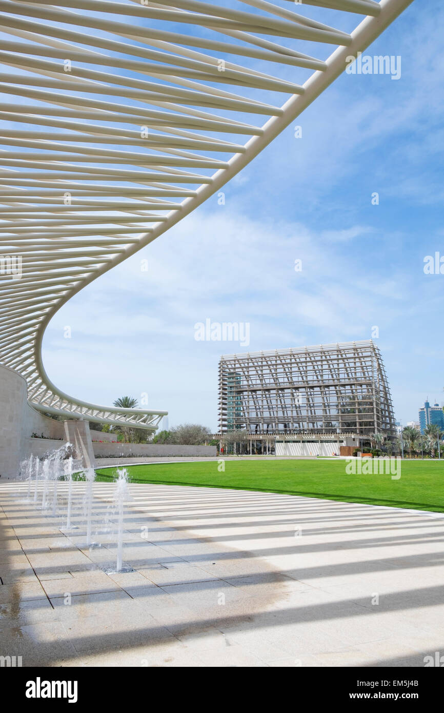 Amphithéâtre et ombre la construction à nouveau Mushrif Park Central à Abu Dhabi Emirats Arabes Unis Banque D'Images