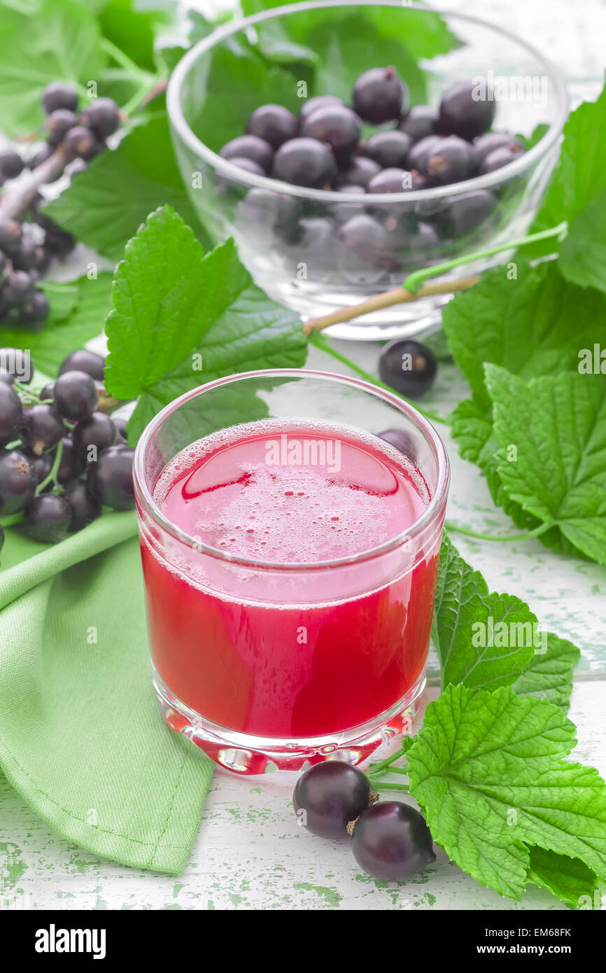 Jus de cassis Banque de photographies et d’images à haute résolution ...
