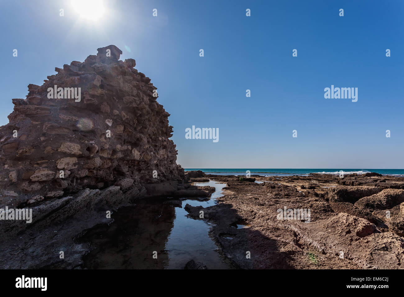 Ruines,Mur,Ciel Bleu,Caesarea Caesarea Maritima, Banque D'Images