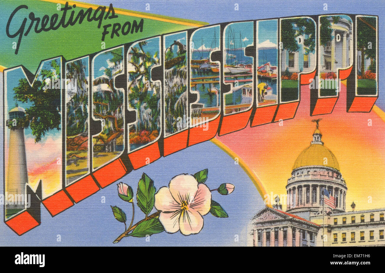 Grande lettre 'Salutations de ' dans le nom d'état vintage postcard ca. Années 30 Des années 40 's Banque D'Images