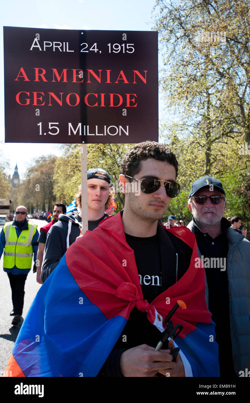 Londres Mars commémorative à l'occasion anniversaire de et demander la reconnaissance de 1915 génocide des Arméniens par les Turcs Banque D'Images