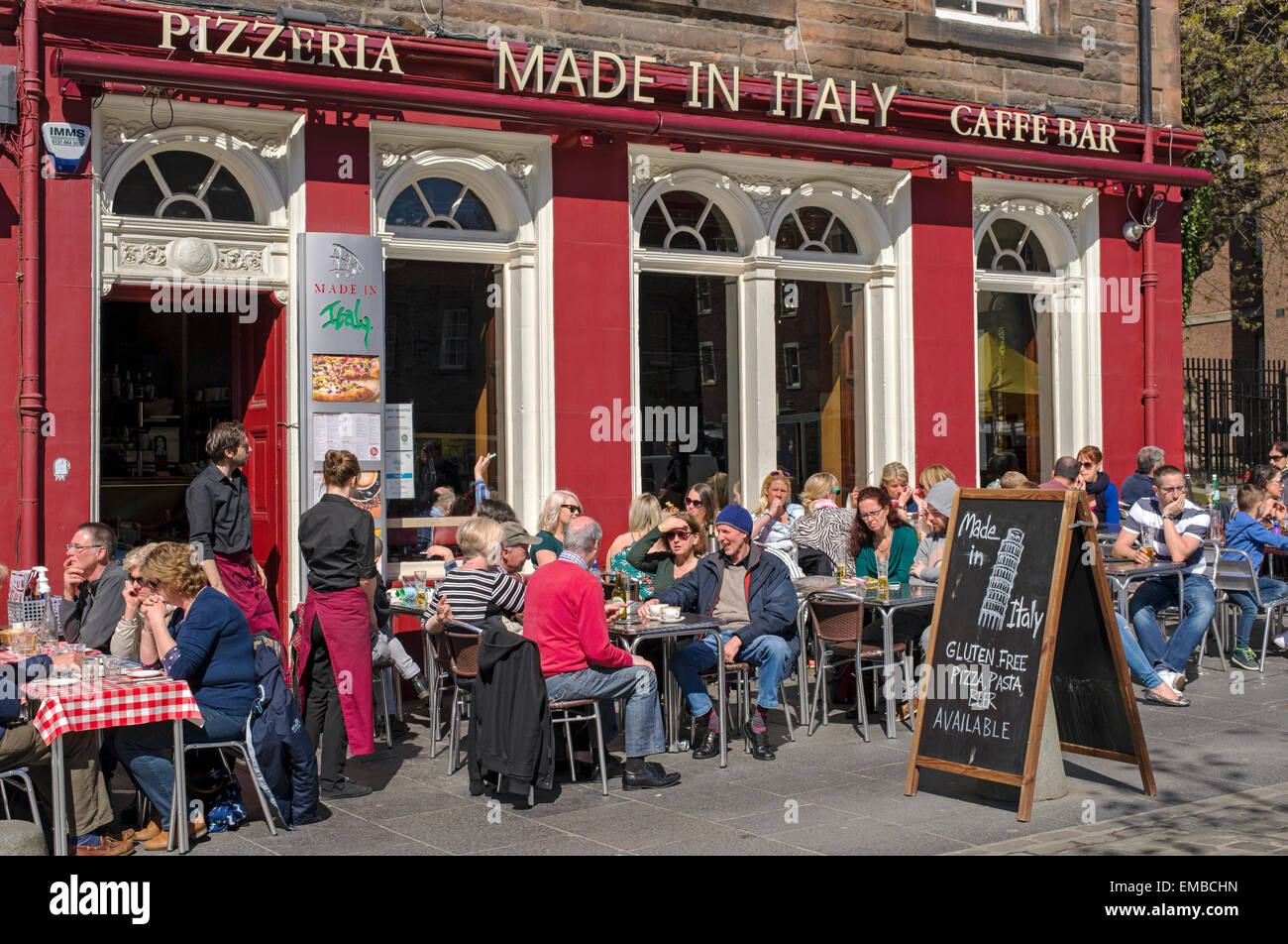 Pizzeria dans le Grassmarket de la vieille ville d'Édimbourg. Banque D'Images