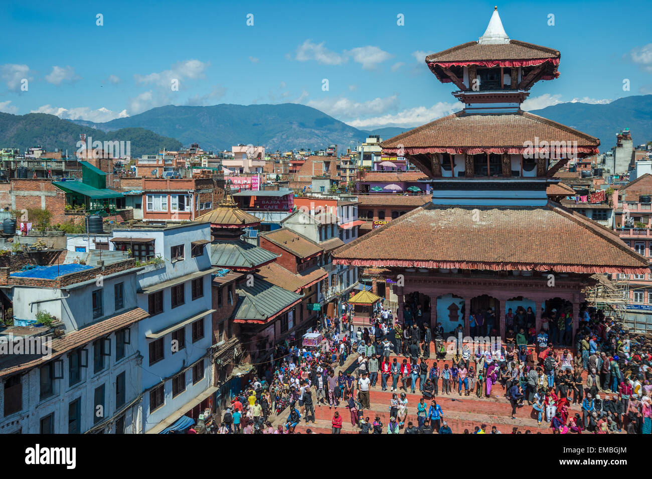 Vue sur Durbar Square de Katmandou lors du Festival Holi Banque D'Images