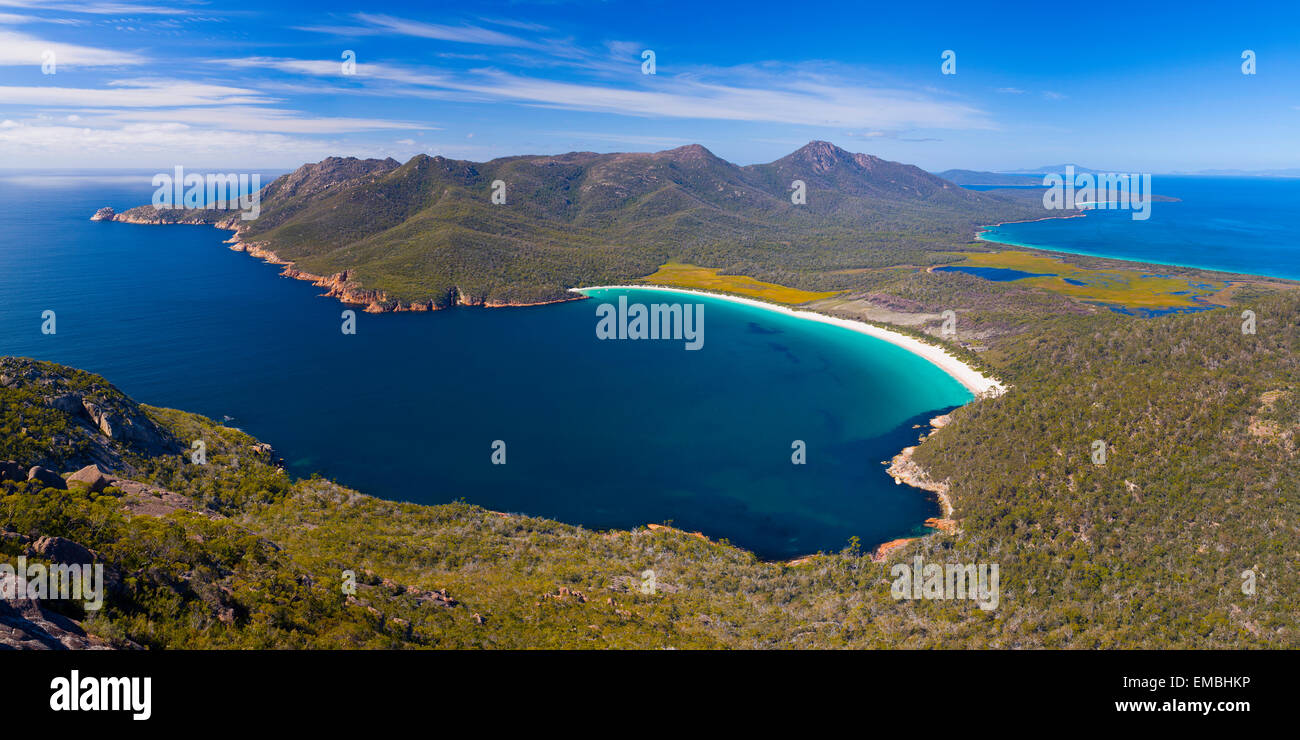 Wineglass Bay à partir de Mt Amos - Parc national de Freycinet - Tasmanie - Australie Banque D'Images