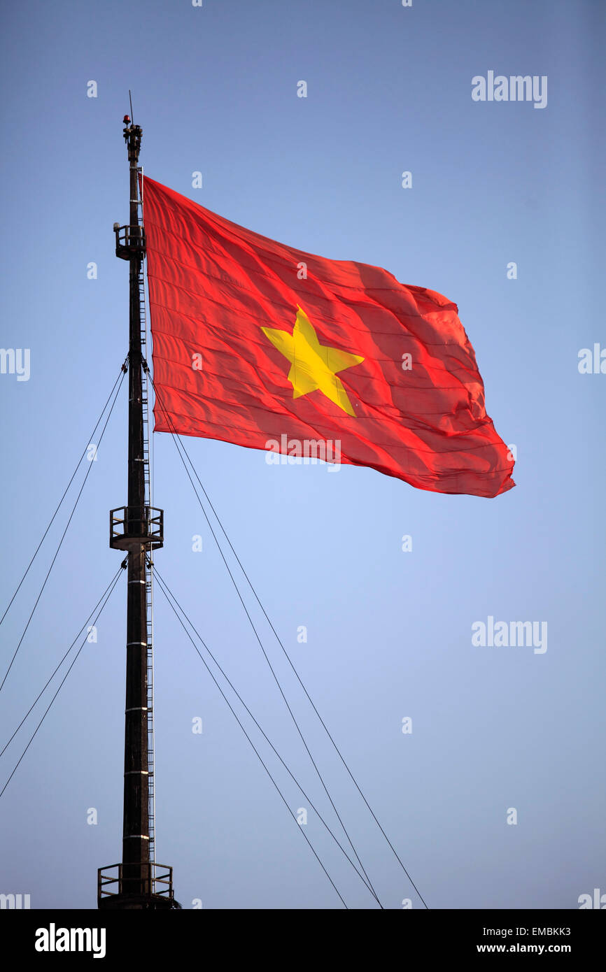 Vietnam, Hue, citadelle, drapeau, vietnamien Banque D'Images