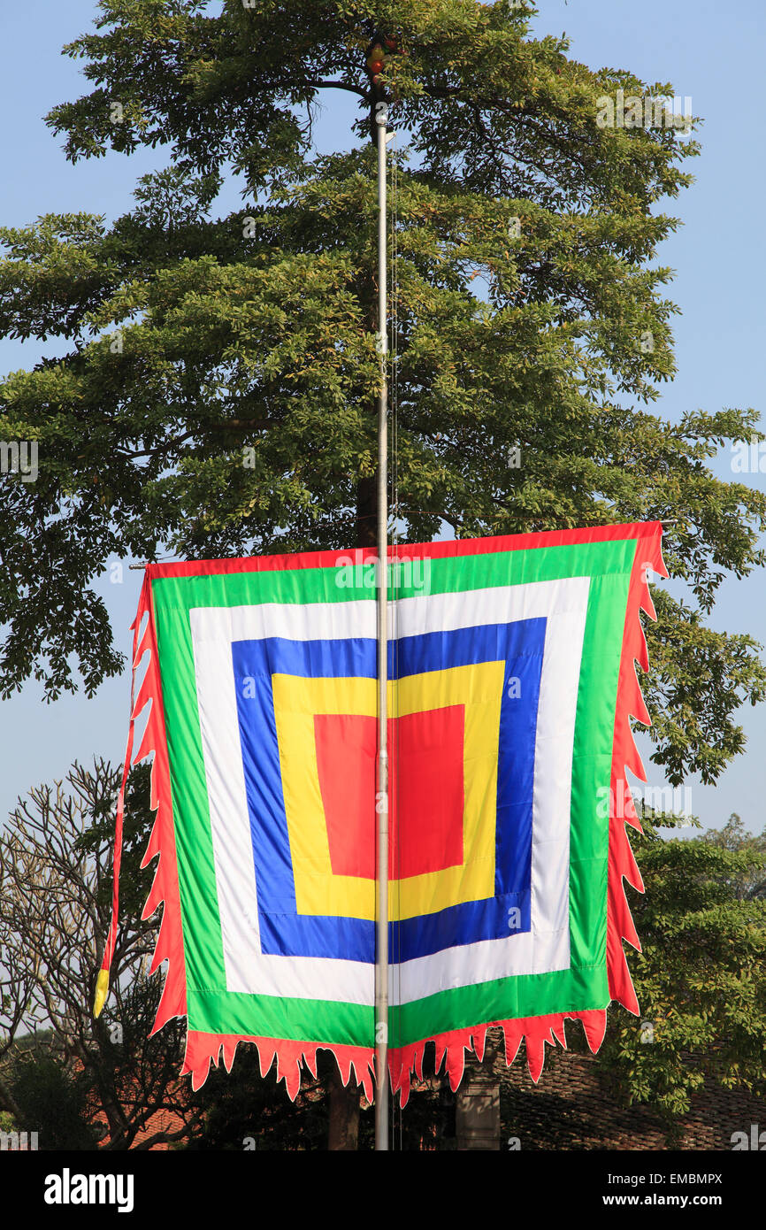 Vietnam, Hanoi, Temple de la littérature, d'un drapeau, Banque D'Images