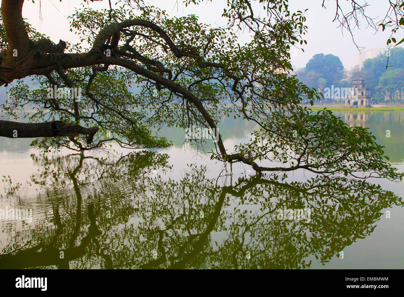 Vietnam, Hanoi, le lac Hoan Kiem, Thap Rua, la Tour de la Tortue, Banque D'Images