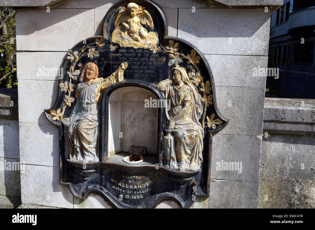 Fontaine d'eau potable par Wills Brothers 1860 anciennement situé dans l'hôtel de ville se trouve maintenant au couvent, Cardiff, Pays de Galles, Royaume-Uni. Banque D'Images