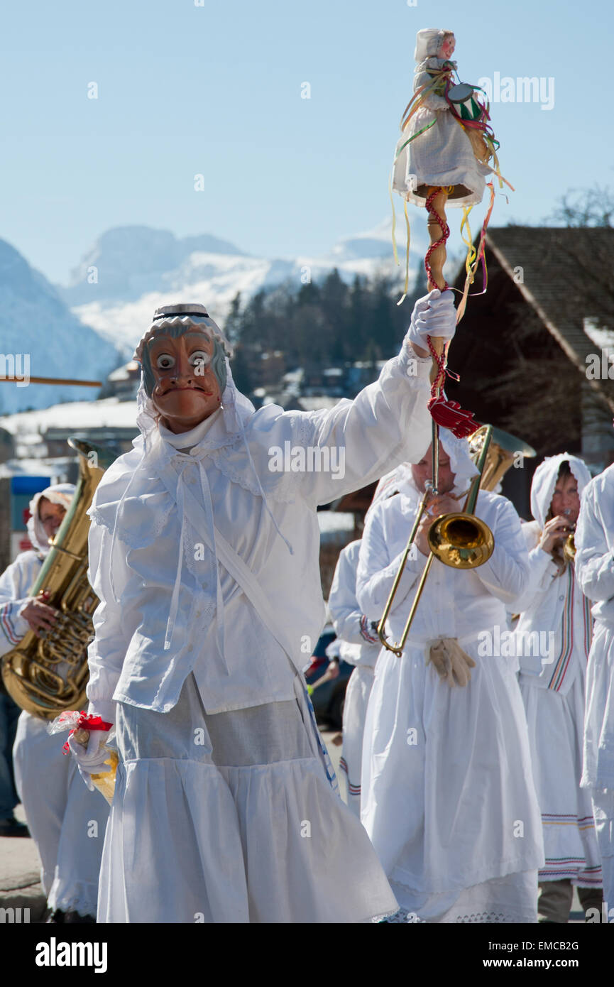 Trommelweib haus Ausseer Fasching mit Taktstock, Salzkammergut, Steiermark, Autriche Banque D'Images