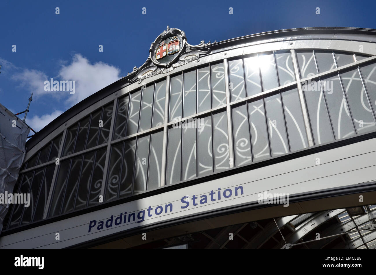 La façade de la rue Praed Street entrée de la gare de Paddington à Londres Banque D'Images