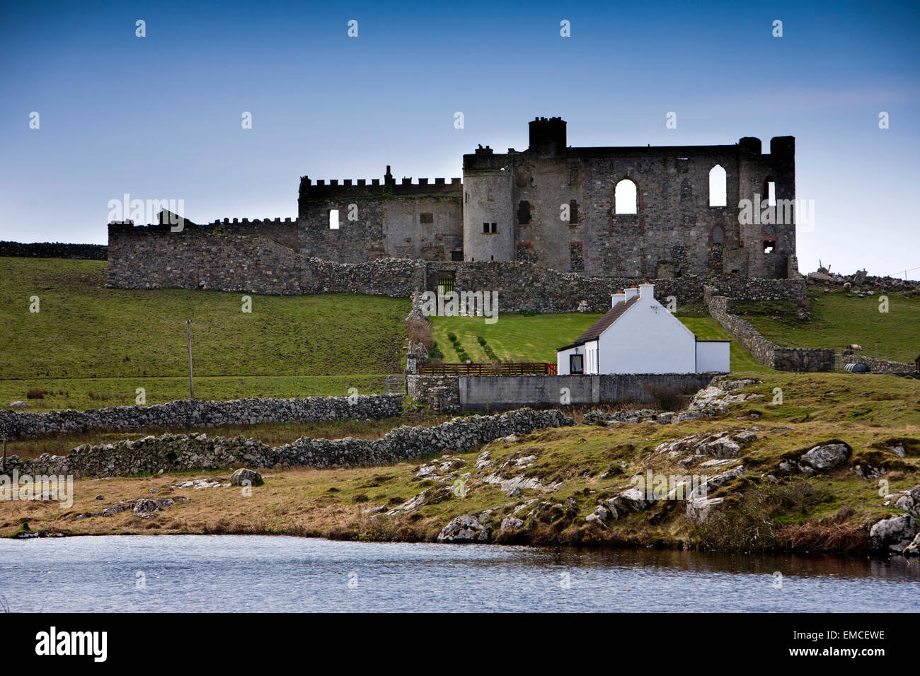 L'Irlande, Galway, le Connemara, Co Ballyconneely, Aillebrack, Grace O'Malley's Castle, d'Grainuaile, la reine des pirates de Connaught Banque D'Images