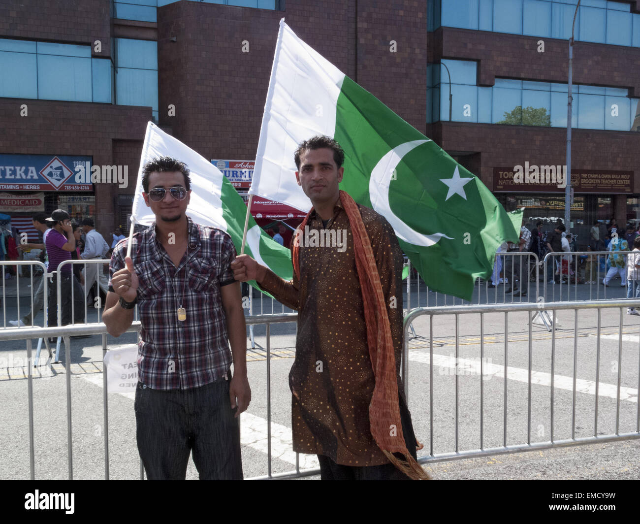 Festival de rue le jour de l'indépendance du Pakistan et justes dans 'Little Pakistan' dans la section de Midwood Brooklyn, NY, 2010. Banque D'Images