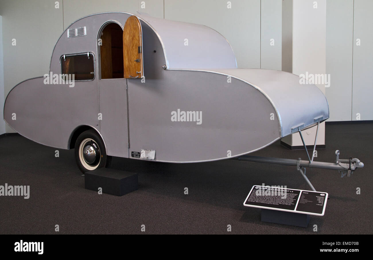 Sportberger Terre location caravane Vintage dans l'Erwin Hymer Museum, Berlin, Allemagne Banque D'Images