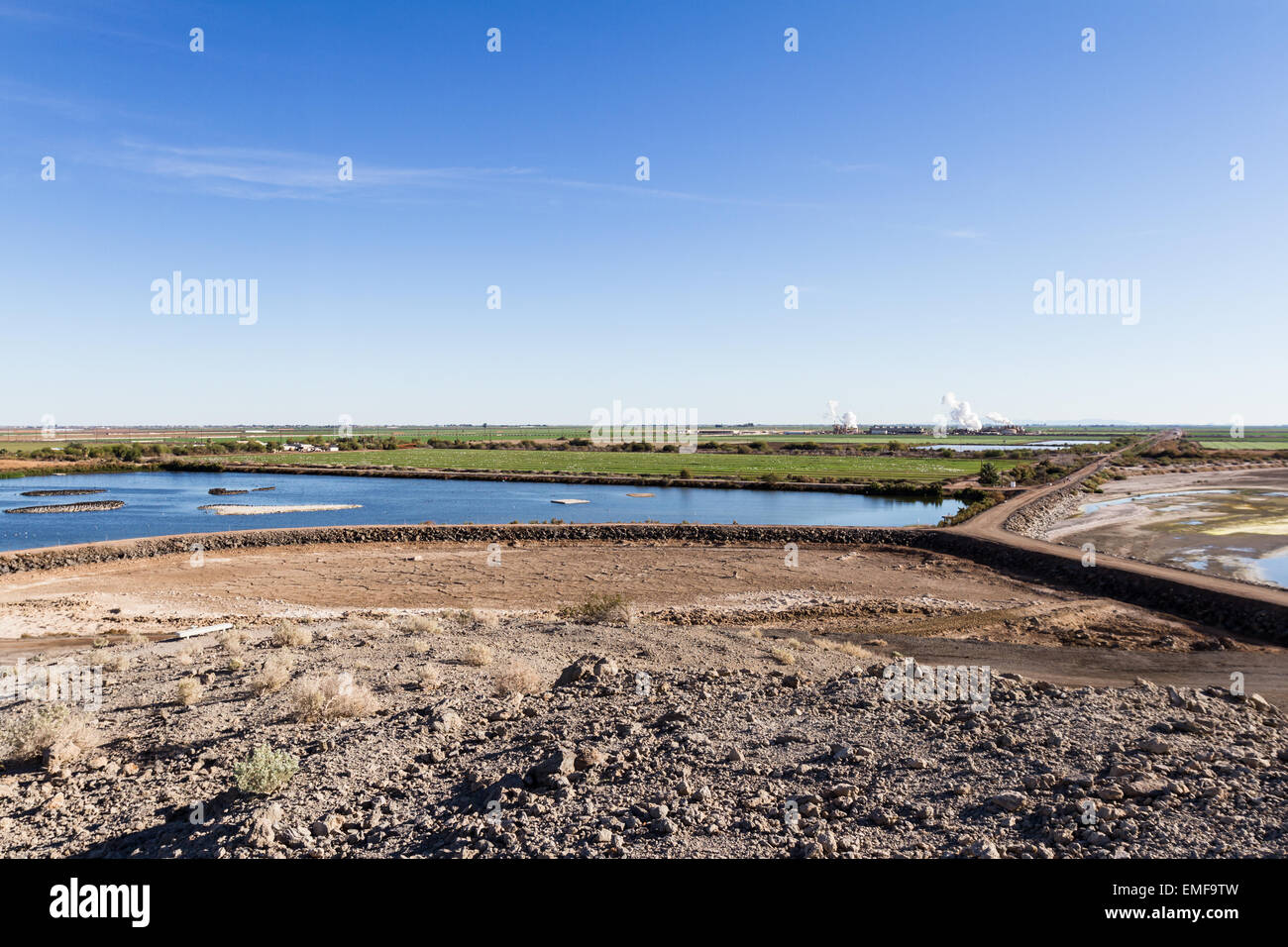 La diminution de la nappe phréatique à la mer de Salton, vue de la Sonny Bono National Wildlife Refuge en Californie Banque D'Images