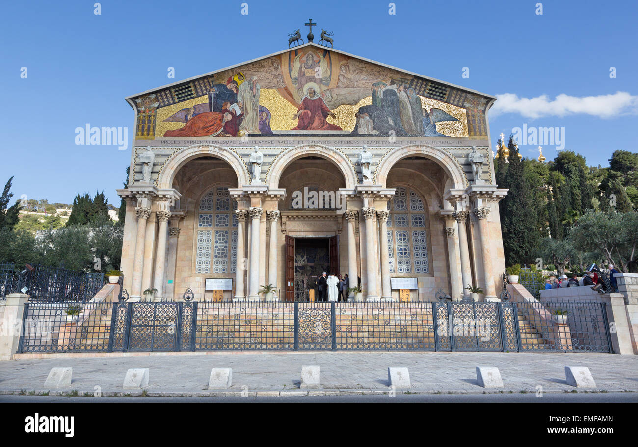 Jérusalem, Israël - 3 mars 2015 : l'Eglise de toutes les nations (Basilique de l'Agonie) par l'architecte Antonio Barluzzi (1922 - 1924) Banque D'Images