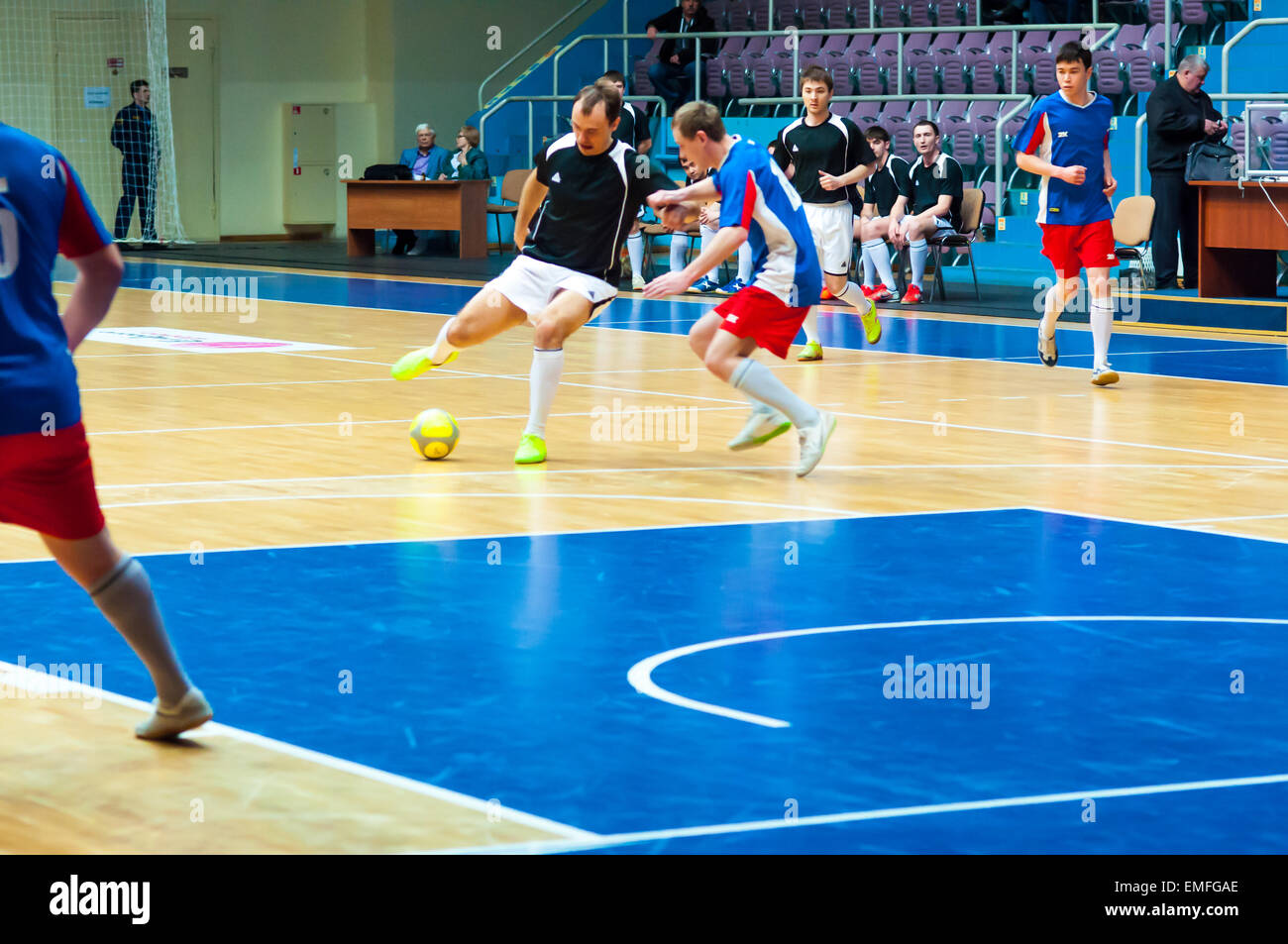 Orenbourg, Russie - 24.03.2013 : Mini jeu de football Banque D'Images