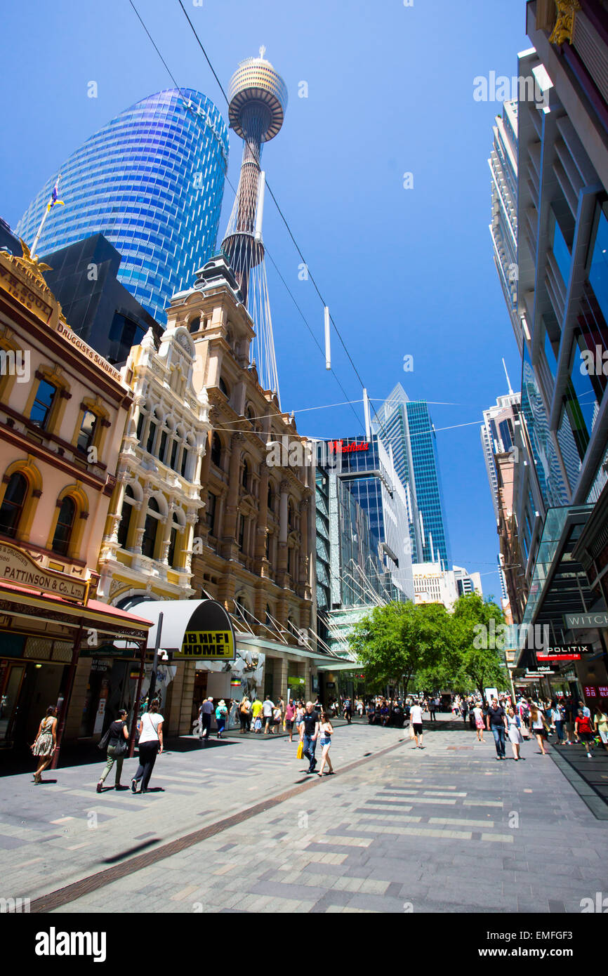Sydney, Australie - DEC 8 - Pitt St Mall au milieu d'une journée bien remplie en CBD de Sydney le 8 février 2015. Banque D'Images