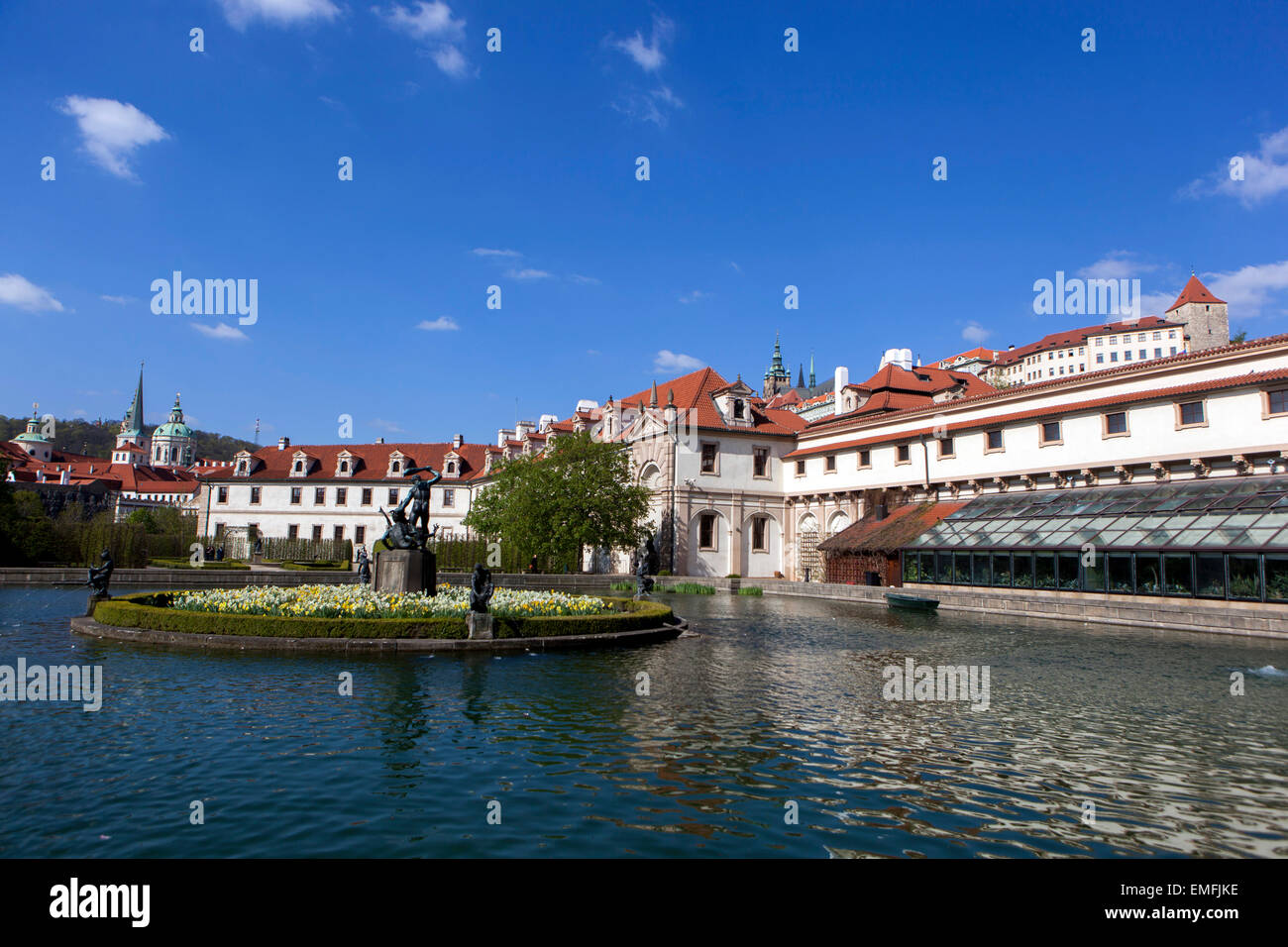 Wallenstein Palace Garden et Pond Prague Castle vue sur la République tchèque Banque D'Images