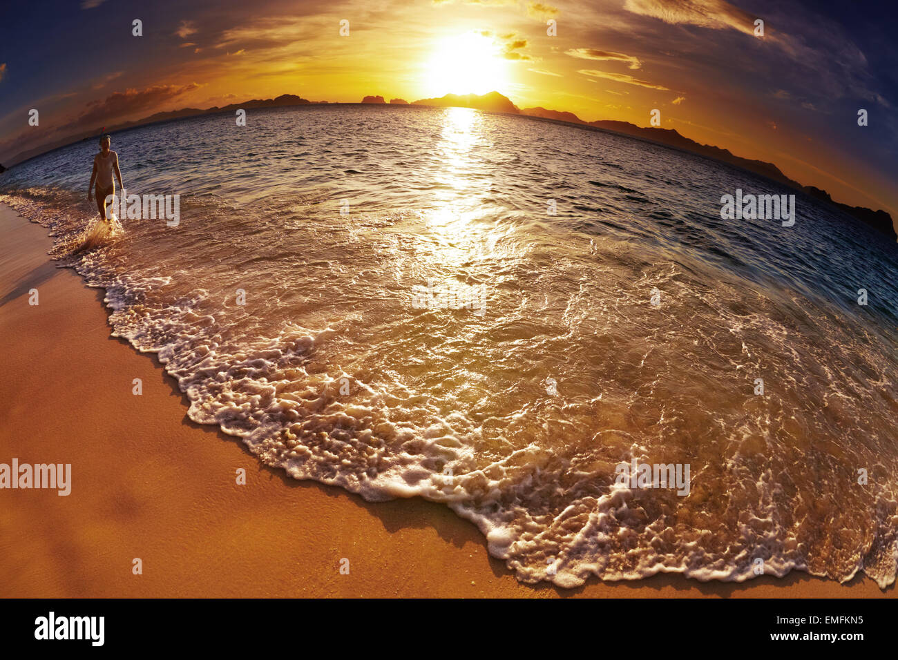 Tropical Beach at sunset, El-Nido, Philippines, fisheye shot Banque D'Images