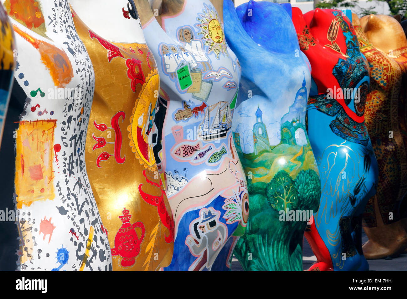 L'allemand fait 'Buddy Bears' world tour promouvoir la tolérance et la compréhension Vieille Ville La Havane Cuba Banque D'Images