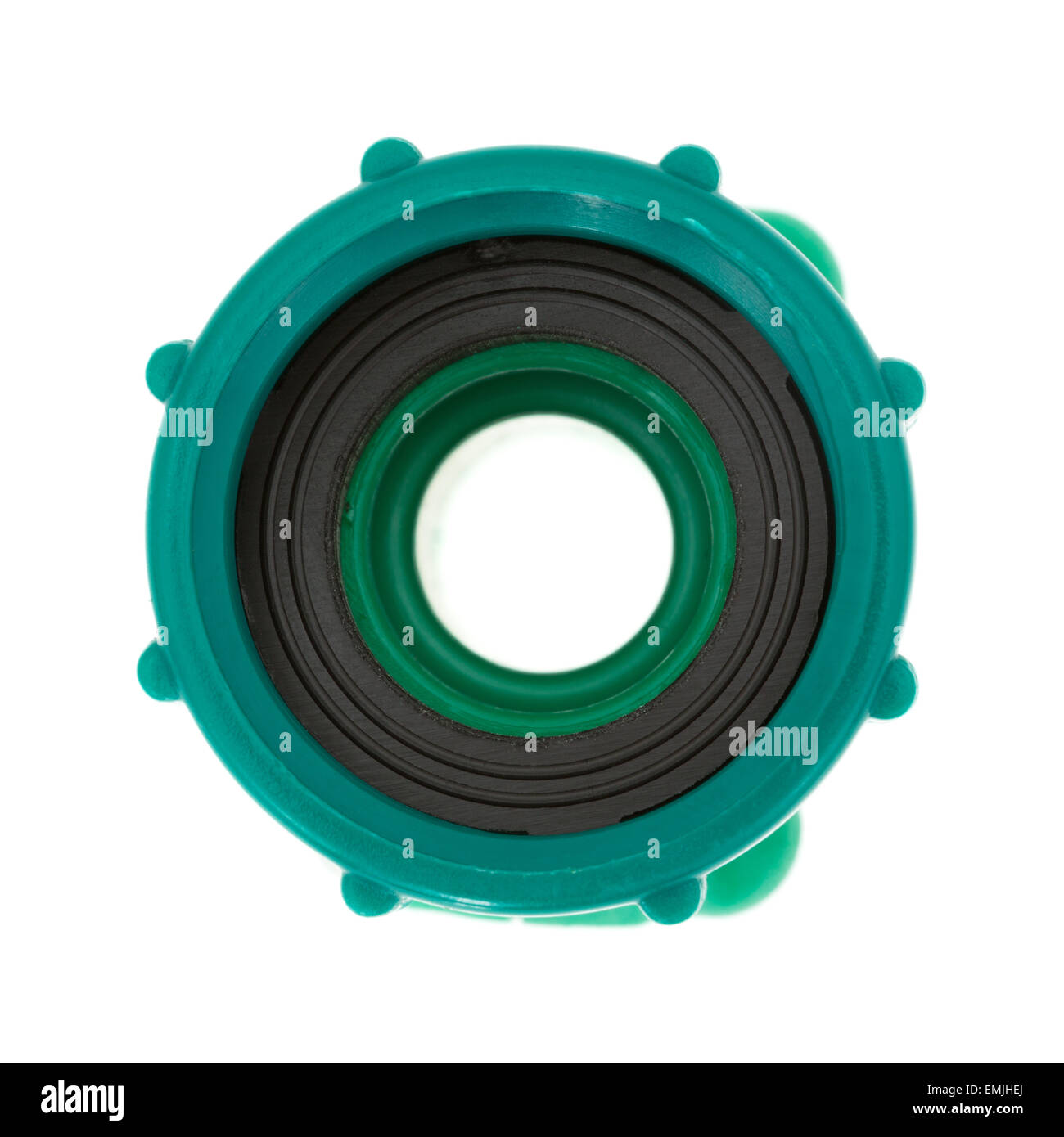 Vue de dessus du nouveau couplage flexible femelle fin réparation montrant la rondelle en caoutchouc noir sur fond blanc. Banque D'Images