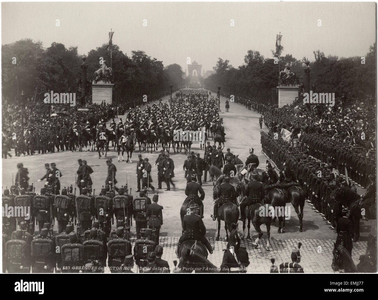 La marche funèbre de Victor Hugo, l'Avenue des Champs-Elysées, Paris, France, 1885 Banque D'Images