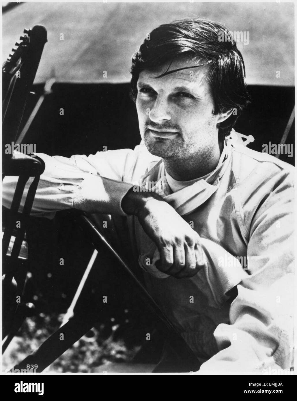 Alan Alda, Portrait, sur-ensemble de la série télé, M*A*S*H, vers 1970 Banque D'Images Alan Alda, Portrait, sur-ensemble de la série télé, M*A*S*H, vers 1970 Banque D'Images