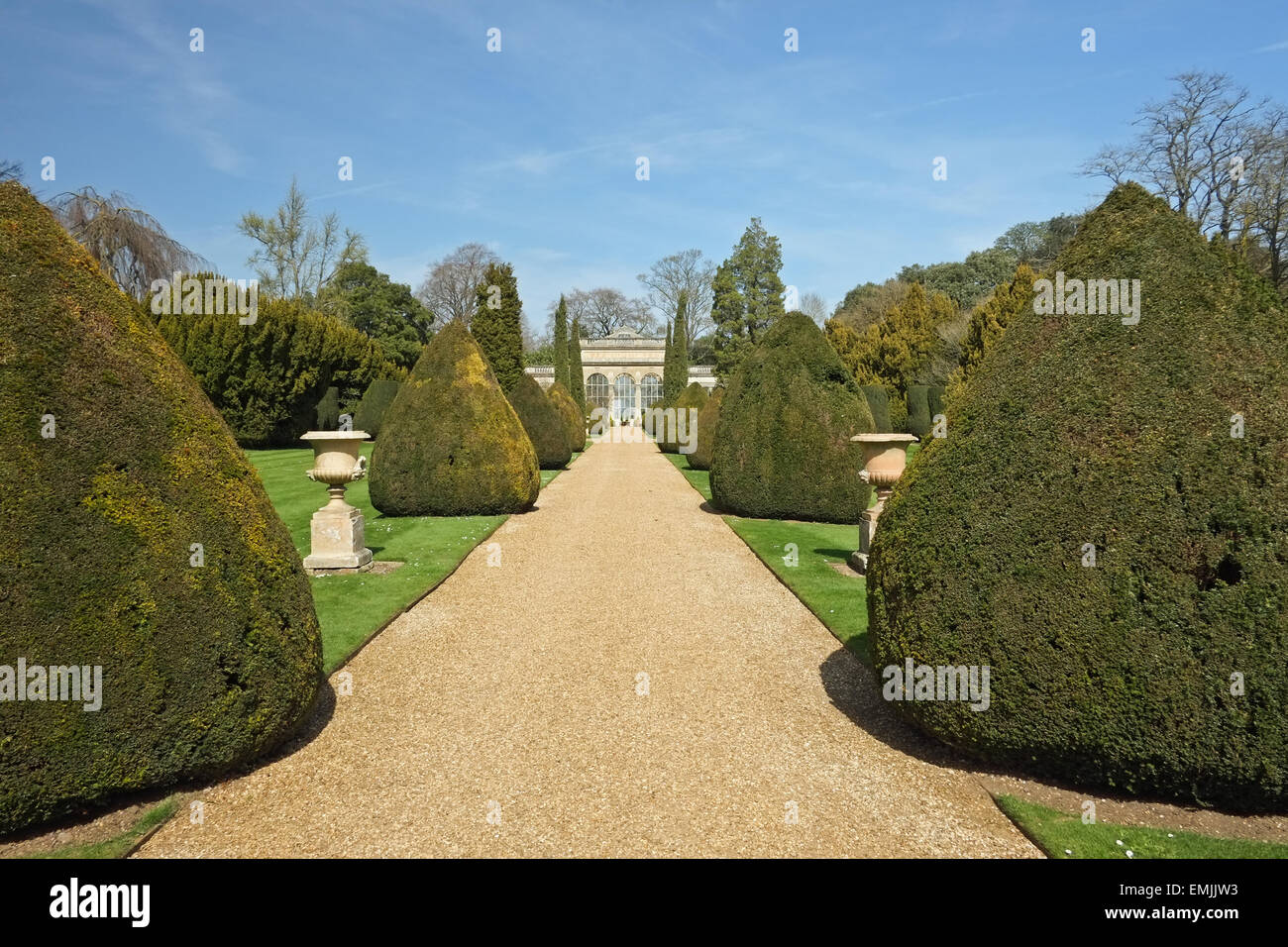 Jardins italiens à Castle Ashby House dans le Northamptonshire United Kingdom Banque D'Images