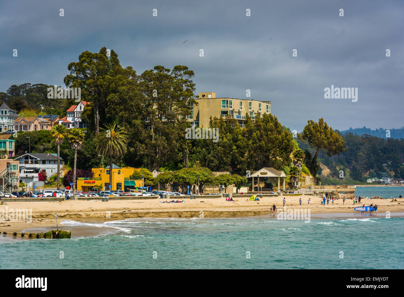 Vue de la plage à Capitola, en Californie. Banque D'Images
