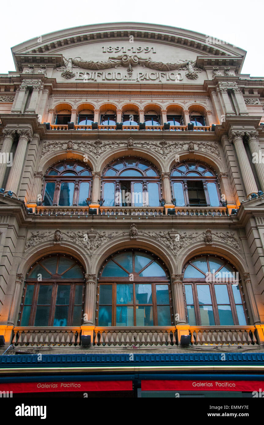 Galerias Pacifico, un ancien bâtiment de l'administration centrale des chemins de fer, dans la Calle Florida, Buenos Aires, Argentine Banque D'Images