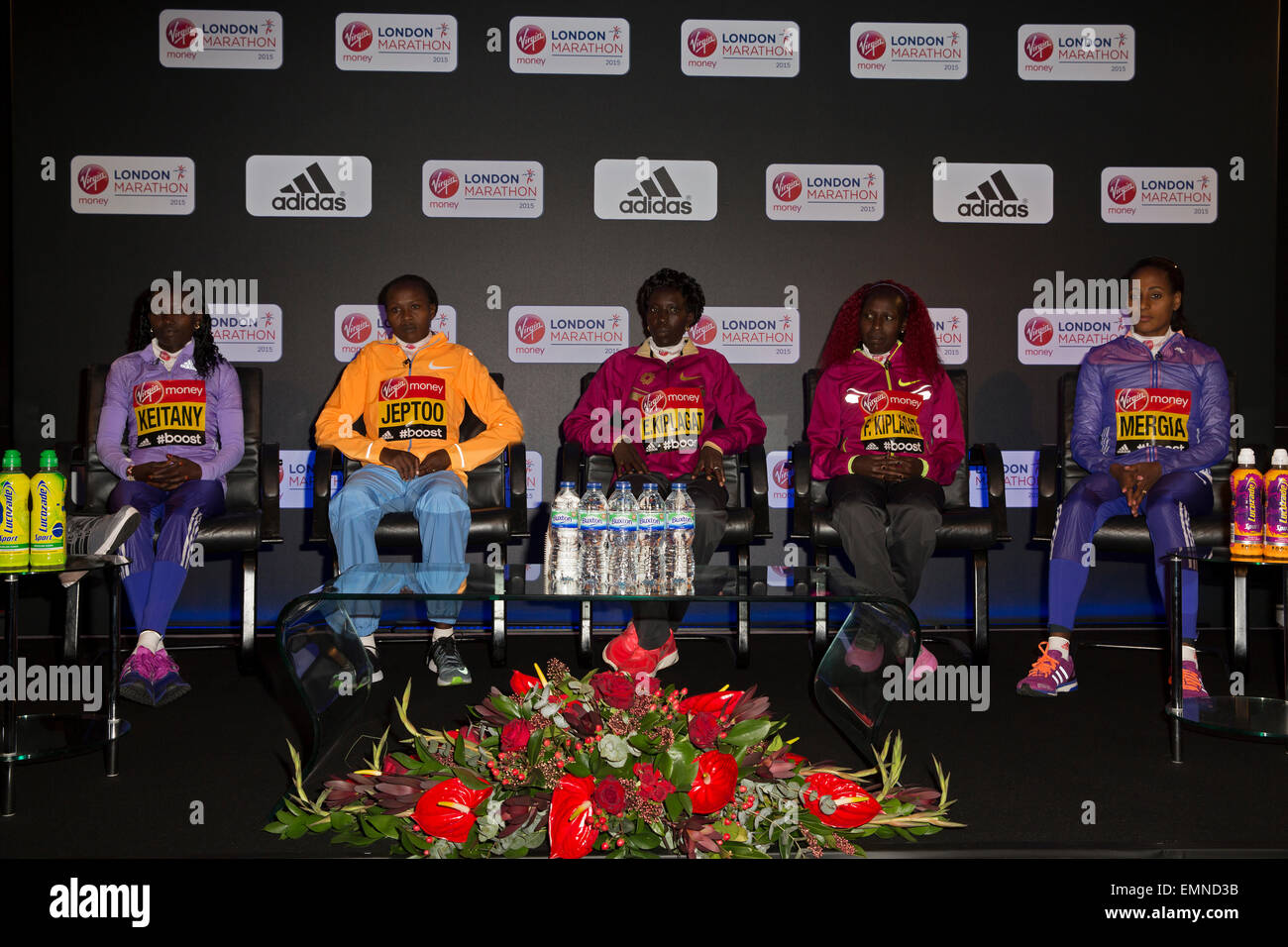 Mary Keitany,Priscah Jeptoo,Edna Kiplagat,Florence Kiplagat et Aselefech Mergia assister au 35e Marathon de Londres Virgin Money élite féminin conférence de presse Banque D'Images