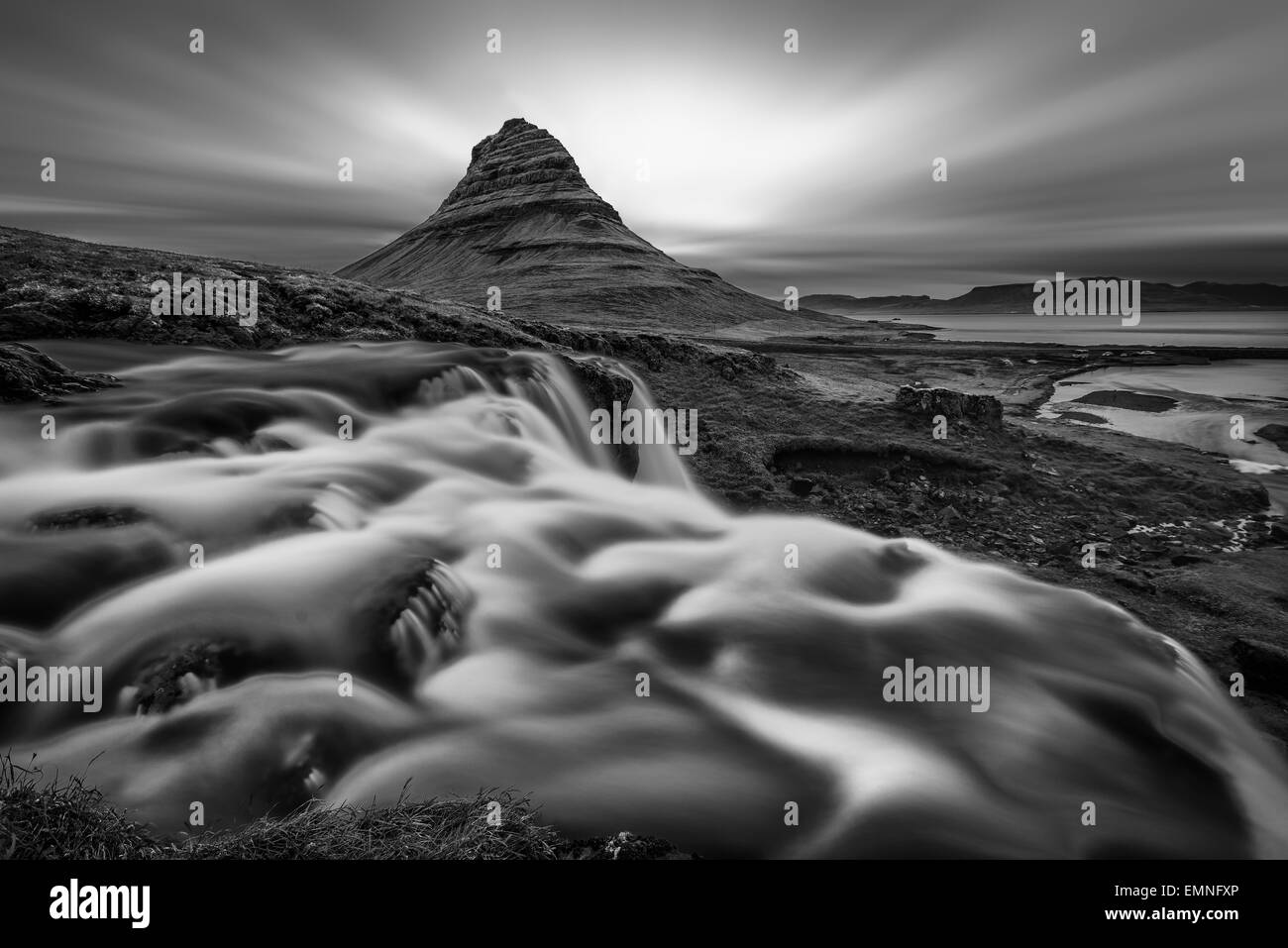 Kirkjufellsfoss Cascade, Grundarfjordur, Islande Banque D'Images