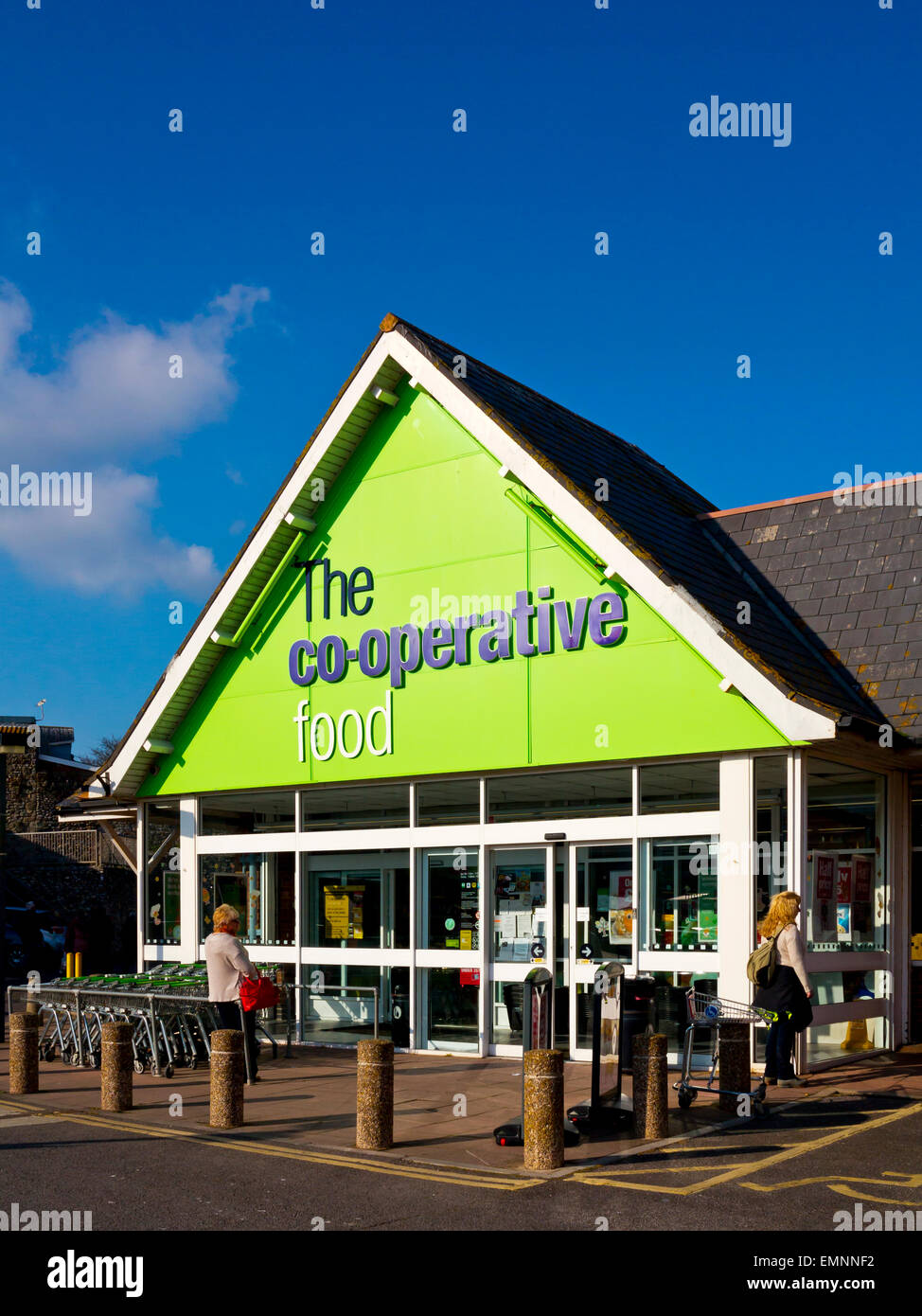 Co-operative supermarché alimentaire en extérieur UK Devon Seaton Banque D'Images